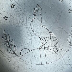Vintage Kensington mid century aluminum plate decoration rooster
